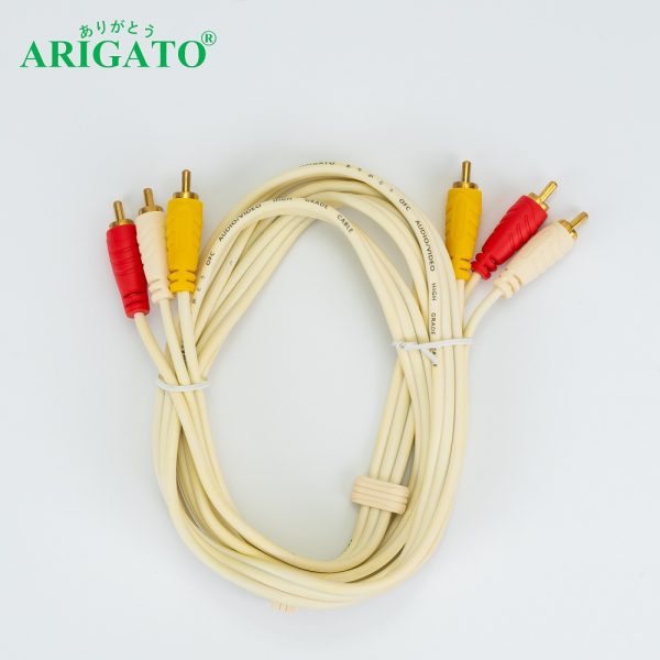 Dây Loa Trắng 3-3 Arigato 1.8m